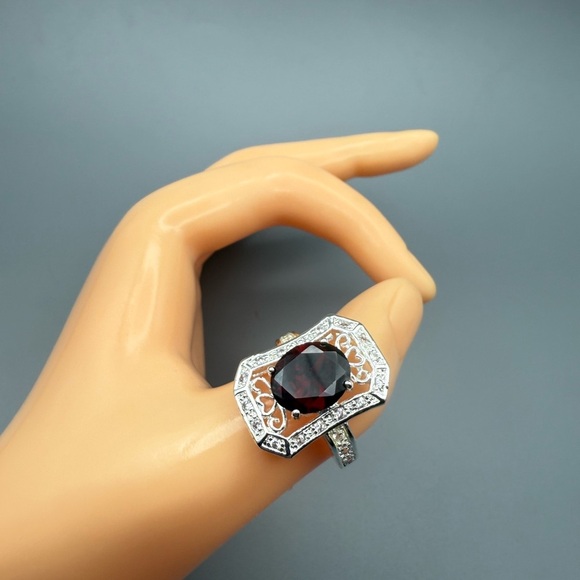 Filigree Statement Ring 925 Solid Sterling Silver Ring Red Crystal  SZ 8 NWOT - Picture 3 of 4